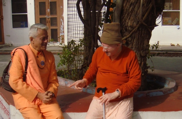 Encontro com H.H. Svámin Vimlánanda Sarasvatí Mahá Rája e H.H. Svámin Yogasvarupánanda