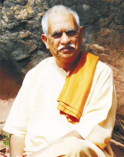 H.H. Svámin Maheshánanda Jí